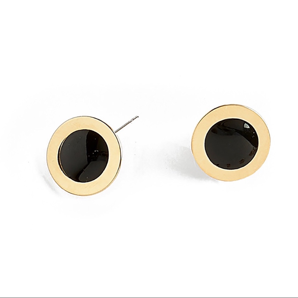 earrings with pole